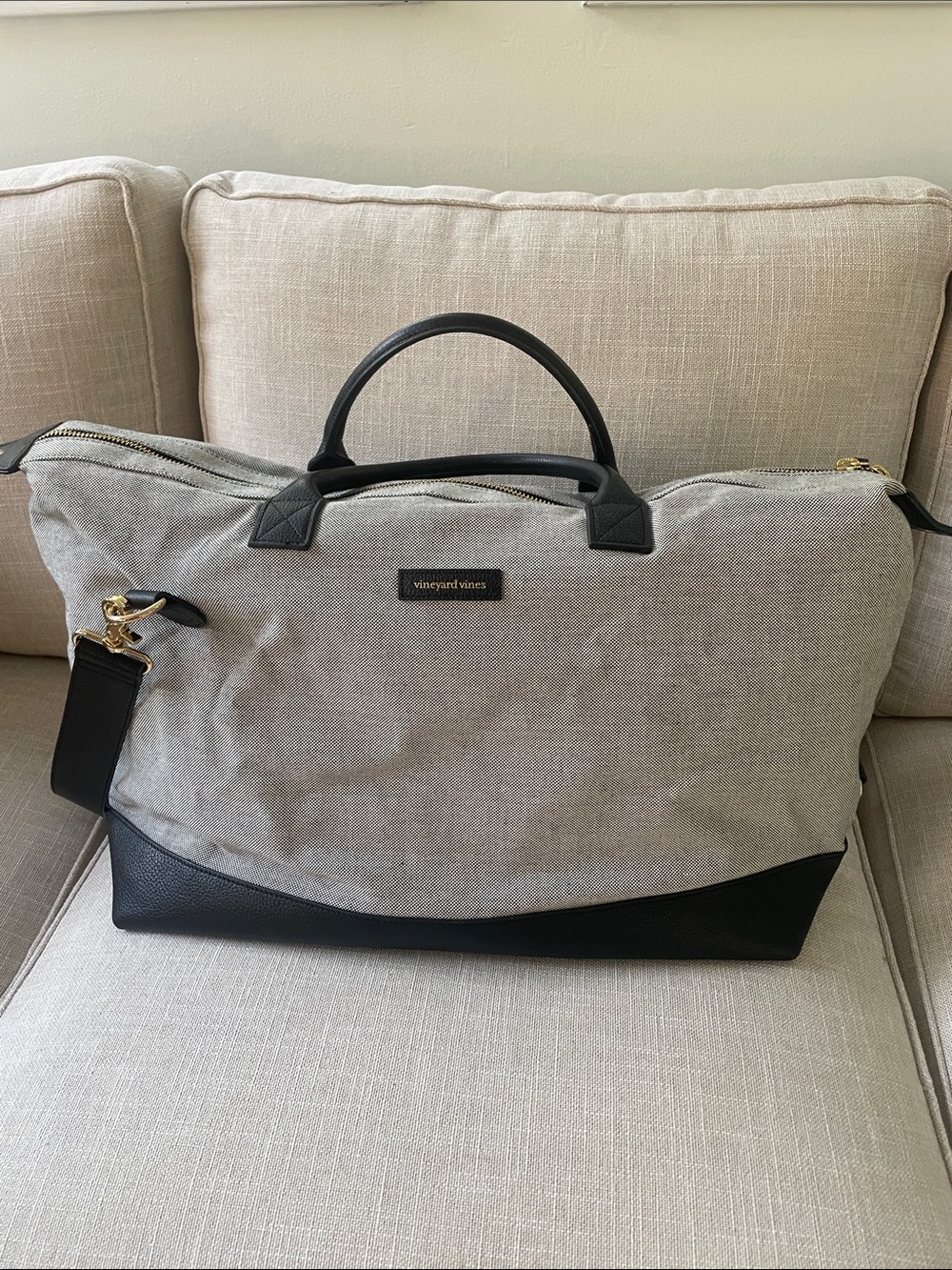 Vineyard Vines Gray Canvas and Black Leather Duffel Bag - Picture 2 of 7